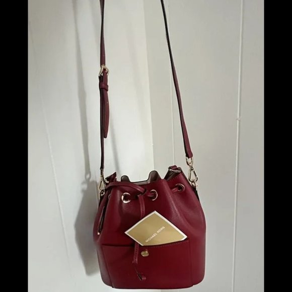 Michael Kors Cherry Red Bucket Bag - Picture 11 of 12